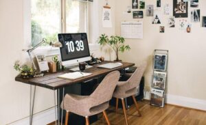 10 đồ trang trí bàn làm việc hợp phong thủy​