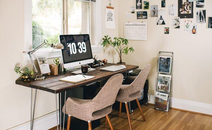 10 đồ trang trí bàn làm việc hợp phong thủy​